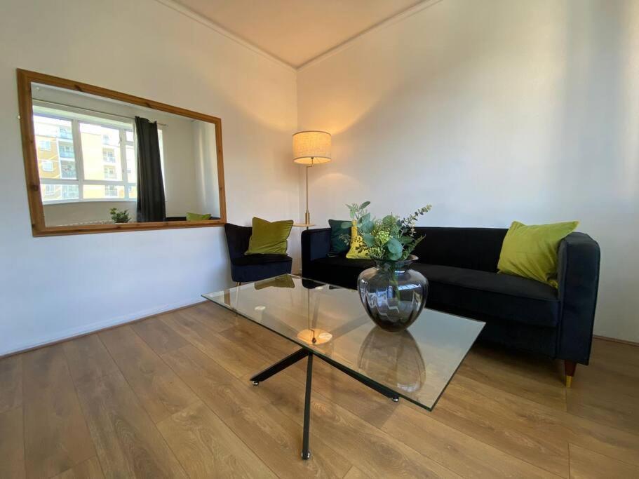 דירות לונדון Charming Retreat In Pimlico מראה חיצוני תמונה