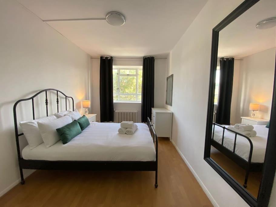 דירות לונדון Charming Retreat In Pimlico מראה חיצוני תמונה
